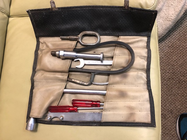 希少PORSCHE 914/6 純正オーナーズマニュアルセット ケース付 当時物 914World.com > 914 Tool Kit