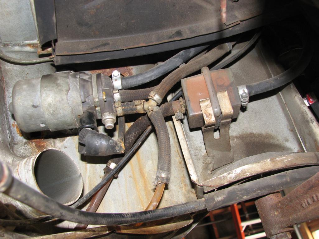914World.com | Where the heck is my fuel filter?! | Porsche 914 Fuel Filter | | 914 World