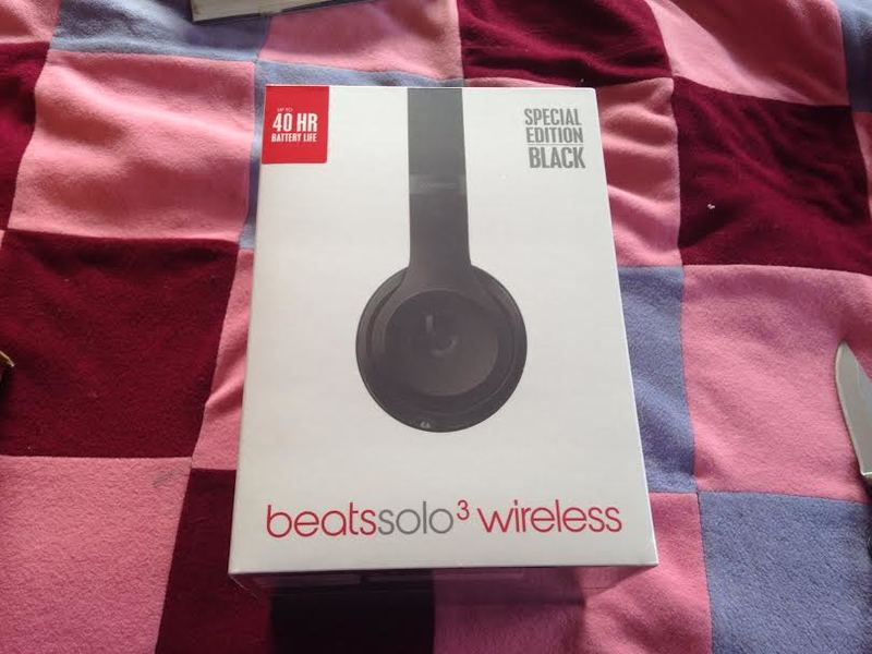 Beats solo 3 hotsell wireless special edition black